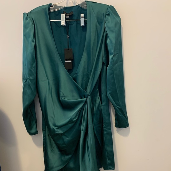New with tags @lamarque party dress emerald colour size 6 us - Picture 5 of 8